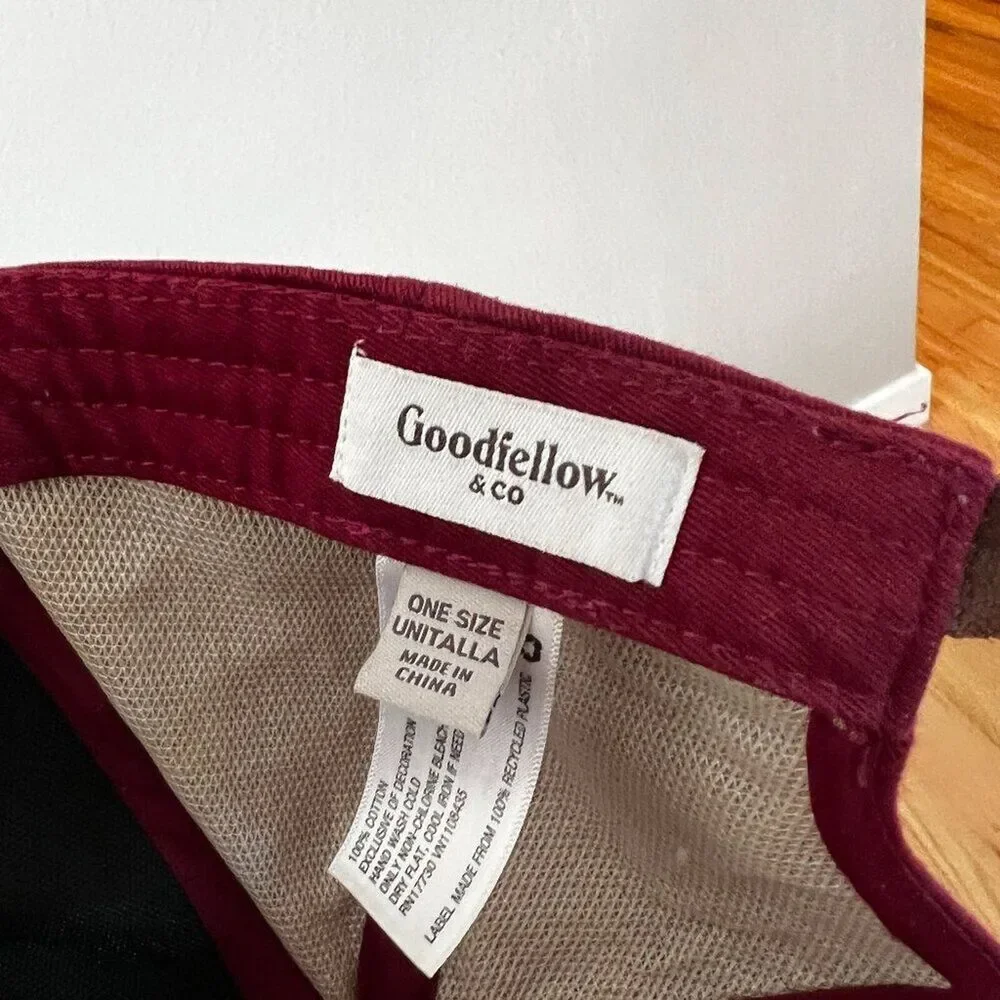 Goodfellow & co Adventure Awaits Structured Adult Adjustable‎ Cap Hat Maroon red